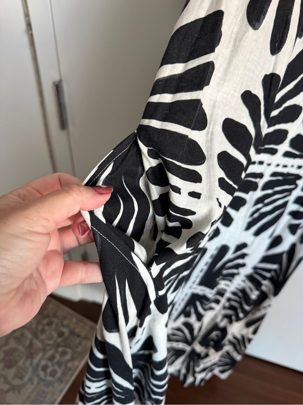 Universal Standard Black & White Geometric Print Linen Maxi Dress - Picture 3 of 5